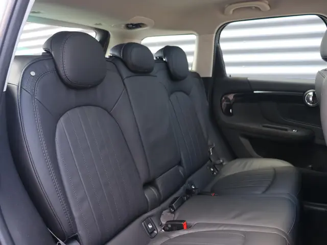 MINI Countryman Cooper S E ALL4 2021 Hybride Benzine 9