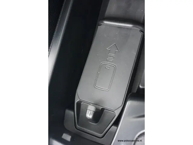 BMW 1 Serie 118i 2018 Benzine 26