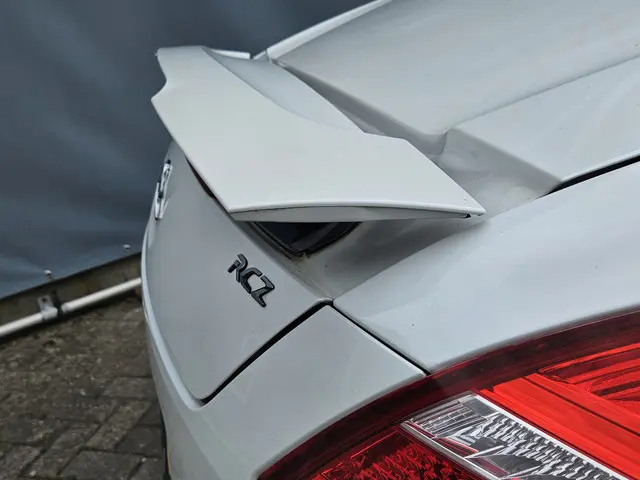 Peugeot RCZ 1.6 THP NAVI LEER TEL CC 2012 Benzine 6