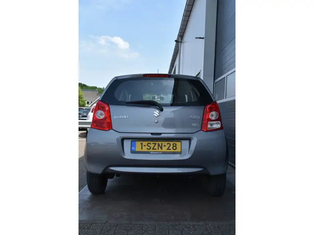 Suzuki Alto 1.0 Comfort EASSS weinig km. 2014 Benzine 4