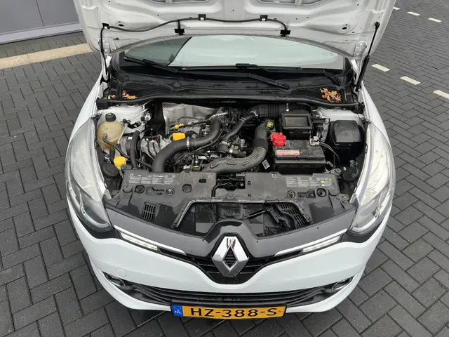 Renault Clio Estate 0.9 TCe Expression 2016 Benzine 10