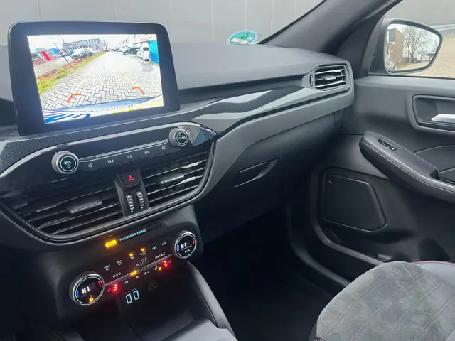 Ford Kuga 2.5 PHEV ST-Line 2022 Hybride Benzine 11