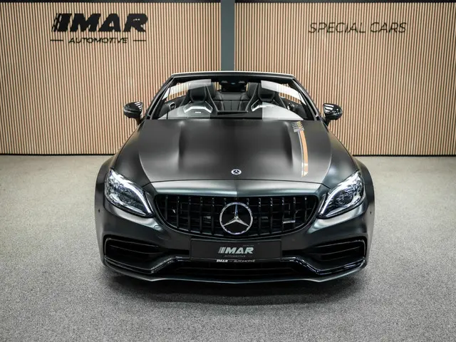 Mercedes-Benz C-Klasse Cabrio AMG 63 S 2022 Benzine 8