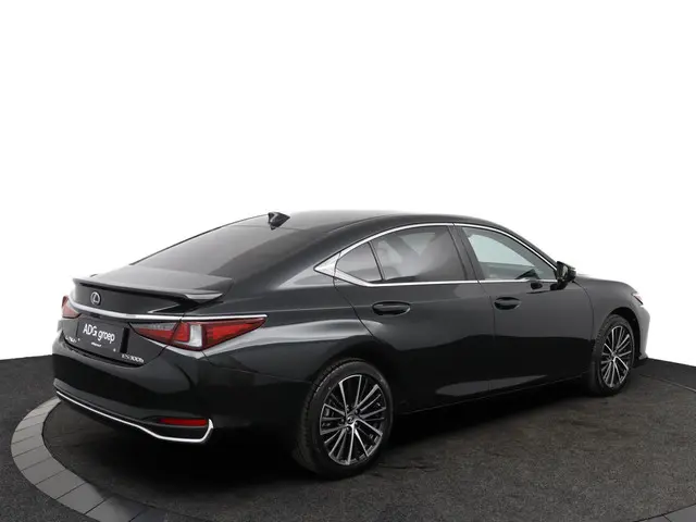 Lexus ES 2