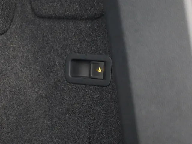 Škoda Karoq 1.5TSI/150PK ACT Sportline DSG 2025 Benzine 29