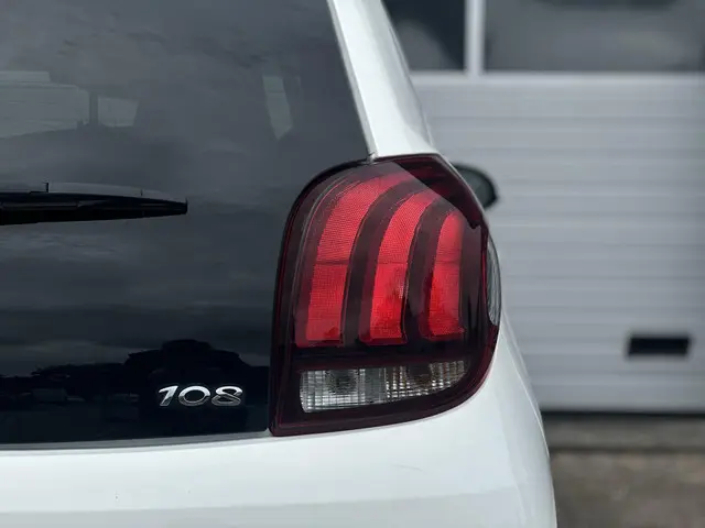 Peugeot 108 1.0 e-VTi Active 2020 Benzine 8