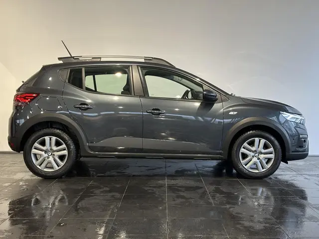 Dacia Sandero Stepway 1.0 TCe 90 Comfort 2021 Benzine 18