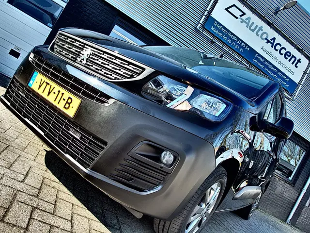 Peugeot Partner 1.5 BlueHDi 130 EAT8 S&S L1 2023 Diesel 25