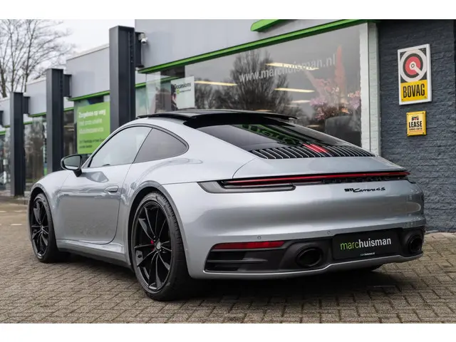 Porsche 911 3.0 Carrera 4S 2021 Benzine 34