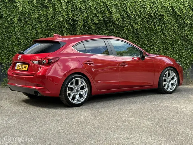 Mazda 3 2
