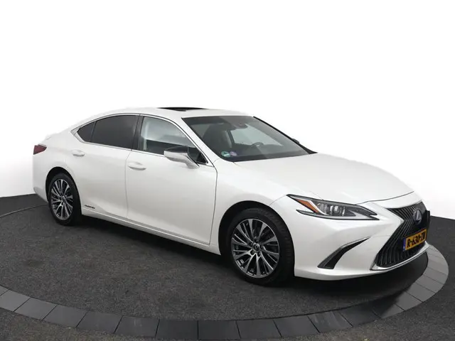 Lexus ES 300h Preference Line 2021 Hybride Benzine 14