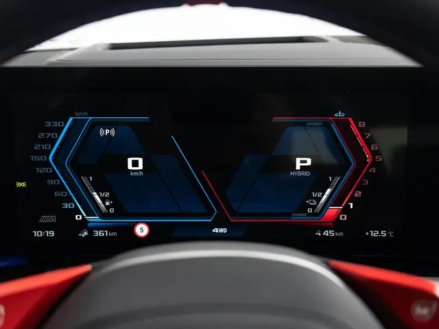 BMW M5 Sedan 2024 Hybride Benzine 29