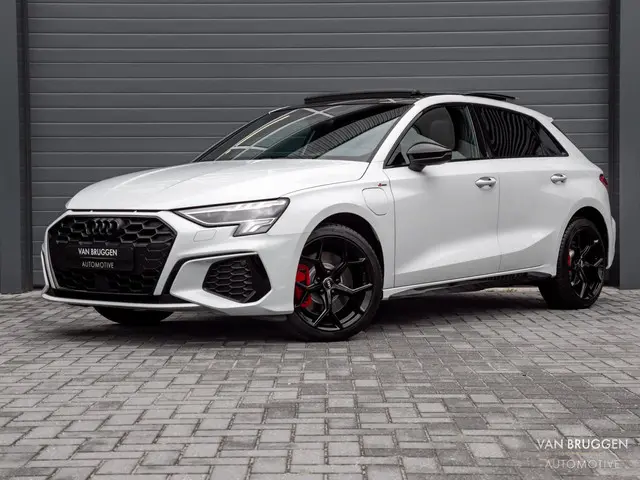 Audi A3 Sportback 45 TFSI e S-Line 2023 Hybride Benzine