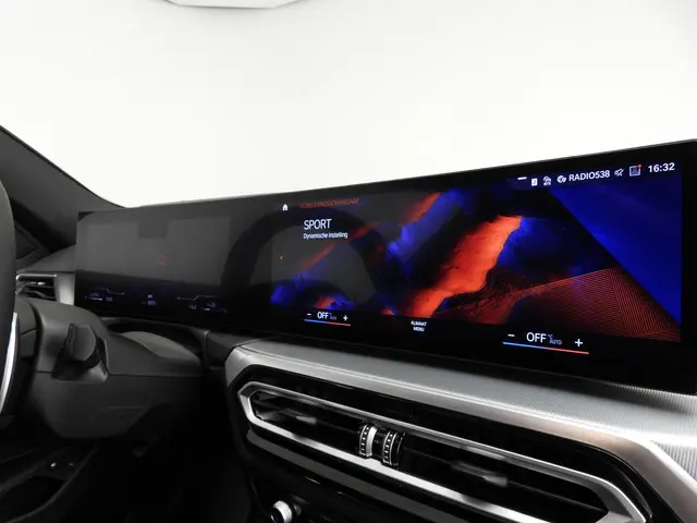 BMW 3 Serie Touring 320e 2024 Hybride Benzine 14