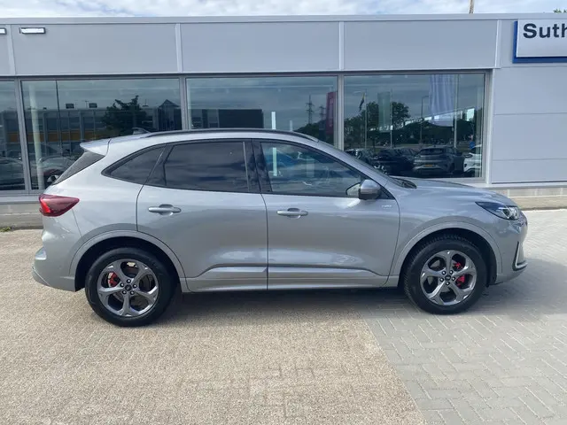 Ford Kuga 2.5 PHEV ST-Line X 2024 Hybride Benzine 10