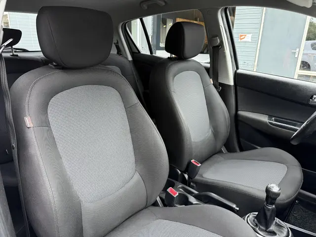 Hyundai i20 1.2i i-Motion 2014 Benzine 13