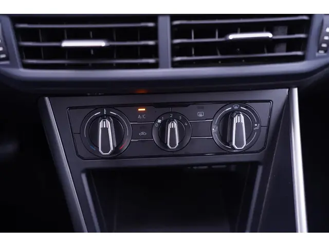 Volkswagen Polo 1.0 TSI Polo Comfortline 2019 Benzine 40