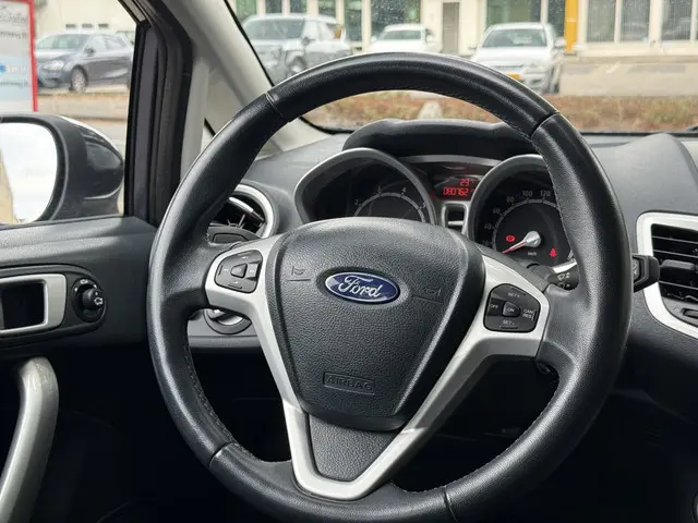 Ford Fiesta 1.25 Titanium 2012 Benzine 23