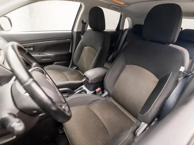 Mitsubishi ASX 1.6 Intense Sport 2013 Benzine 14