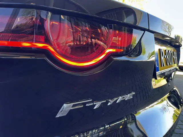 Jaguar F-Type P300 RWD 2019 Benzine 44