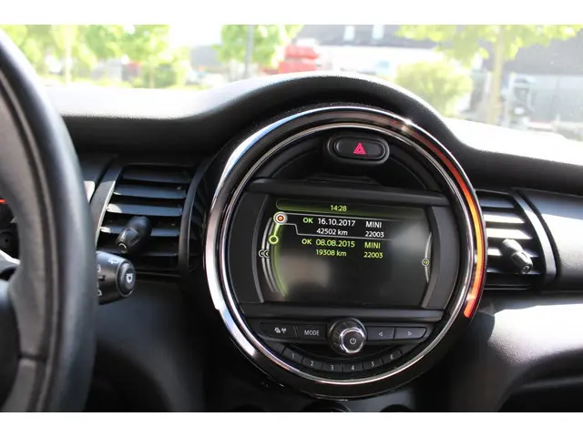 MINI One Mini 1.2 Business 2014 Benzine 16