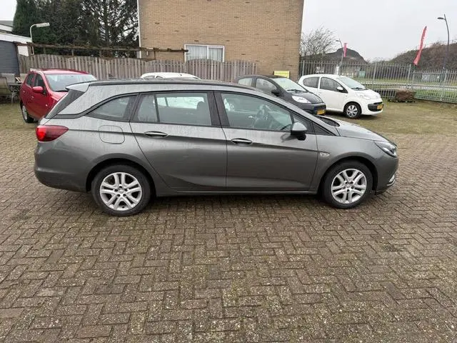 Opel Astra SPORTS TOURER 1.4 Turbo S/S 2019 Benzine 8