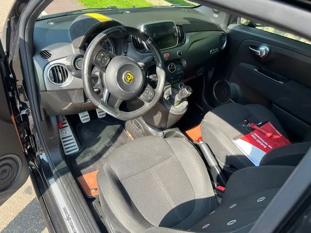 Fiat 500 1.4 T-Jet Abarth Turismo 165 PK 2017 Benzine 23