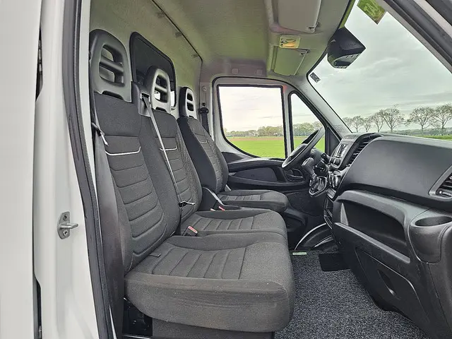 Iveco Daily 35S16 2023 Diesel 7