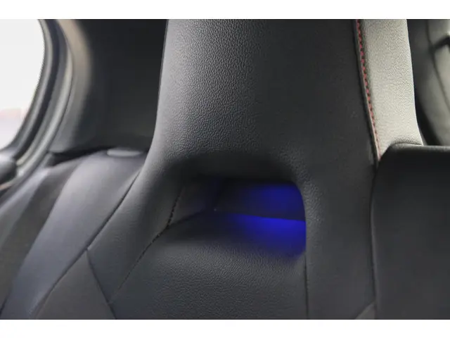 Mercedes-Benz A-Klasse A220 AMG 190pk 2019 Benzine 35