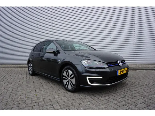Volkswagen Golf 1.4 TSI GTE 2015 Hybride Benzine 2