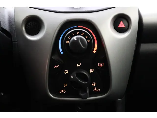 Peugeot 108 1.0 e-VTi Active 2015 Benzine 17