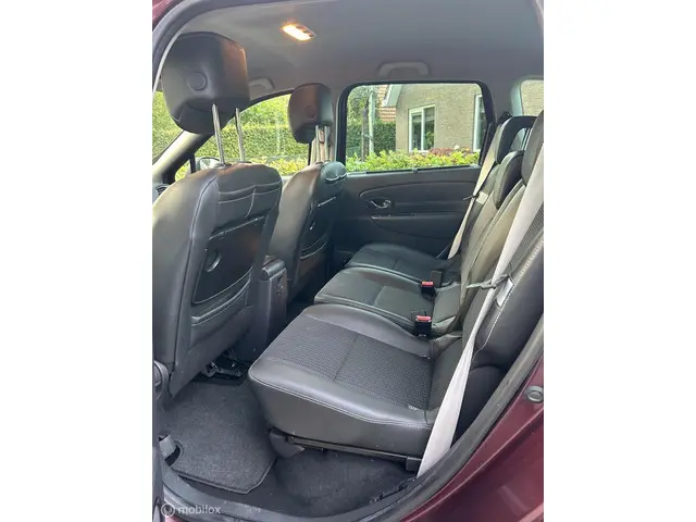 Renault Scénic 2.0 Bose 2013 Benzine 8