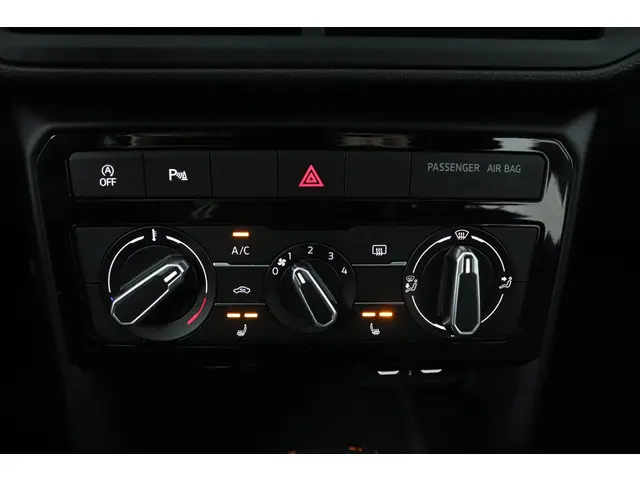 Volkswagen T-Cross 1.0 TSI 110pk DSG Life 2023 Benzine 25