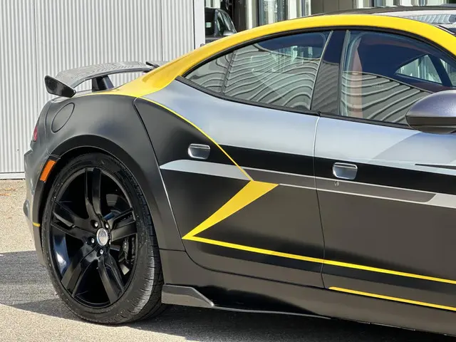 Fisker Karma 2.0 EcoSport 2013 Hybride Benzine 31