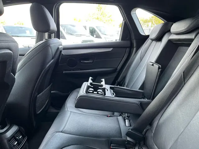 BMW 2 Serie Active Tourer 225xe 2015 Hybride Benzine 39