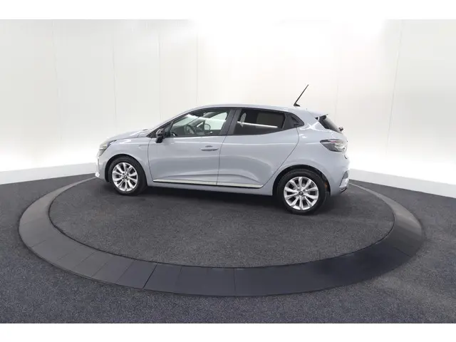 Renault Clio TCe 90 Evolution 2024 Benzine 72