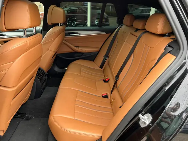 BMW 5 Serie Touring 520i High Executive 2018 Benzine 10