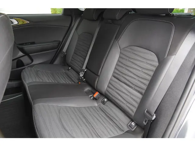 Kia ProCeed 1.5 T-GDi GT-PlusLine 2023 Benzine 5