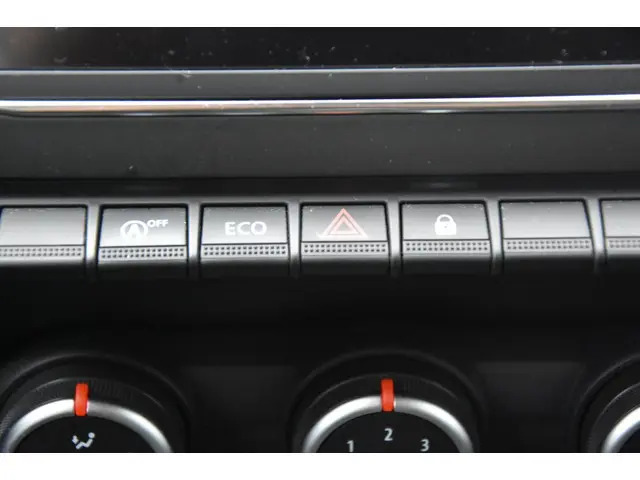 Renault Captur 1.0 TCe 90 Zen -Rijklaar! 2022 Benzine 16