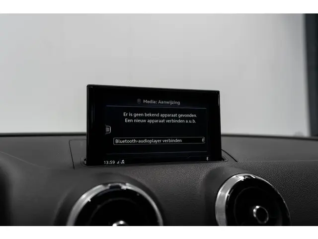 Audi S3 2.0 TFSI S3 quattro Pano B&O Camera 2017 Benzine 35