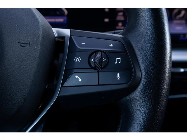 BMW X1 xDrive25e FACELIFT 2023 Hybride Benzine 25