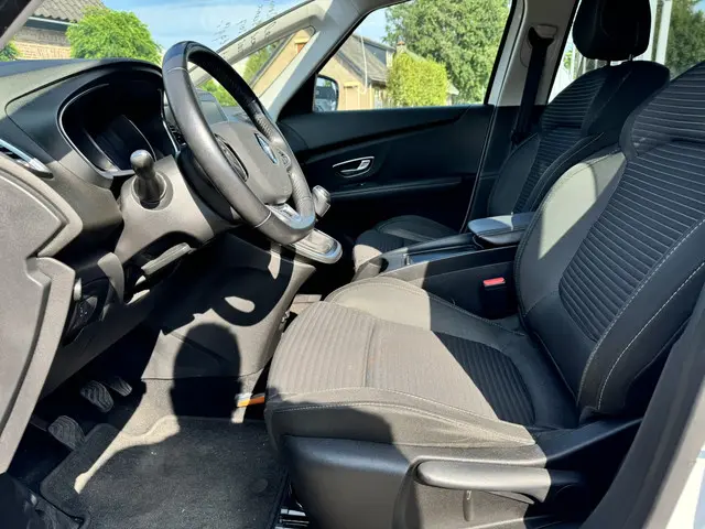 Renault Scénic TCe Zen LPGG3 2017 LPG/Gas 17