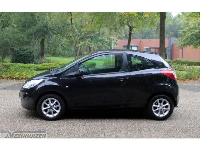 Ford Ka 1.2 Style start/stop 2014 Benzine 6