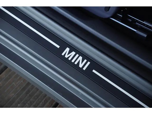 MINI 3-Deurs E 2025 Elektrisch 16