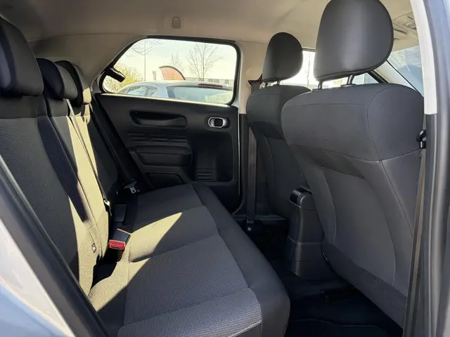 Citroën C4 Cactus 1.2 PureTech Shine 2016 Benzine 10