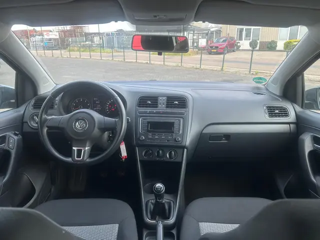 Volkswagen Polo 1.2 TSI highline 2014 Benzine 13