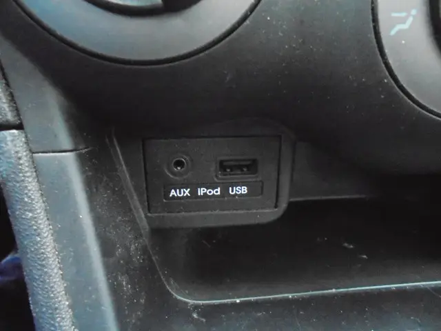 Hyundai i10 1.0 Black pack , Airco, NL-auto. 2013 Benzine 11