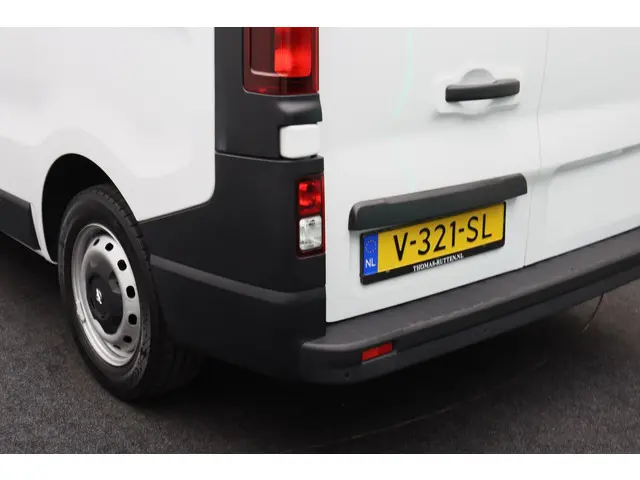 Opel Vivaro 1.6 CDTI L1H1 Sport EcoFlex 2018 Diesel 27
