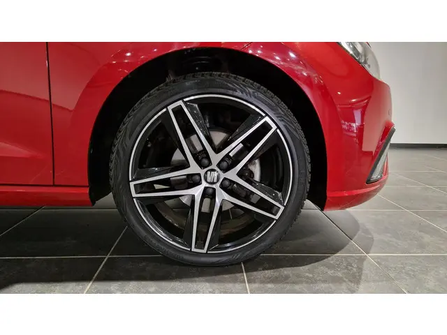 SEAT Ibiza 1.0 TSI FR Business Intense 2021 Benzine 7