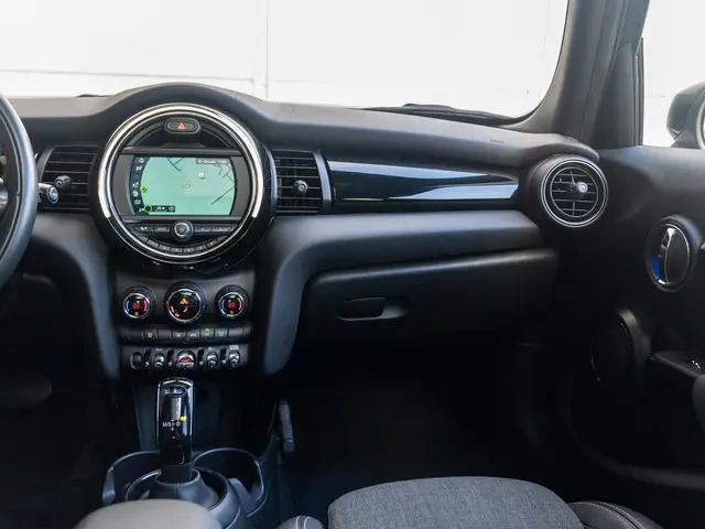 MINI 5-Deurs Cooper Aut. 2020 Benzine 9